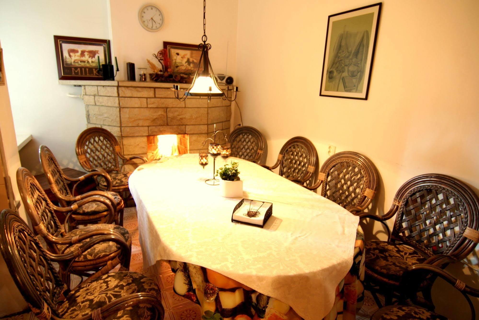 Oldhouse Hostel Tallinn Kültér fotó