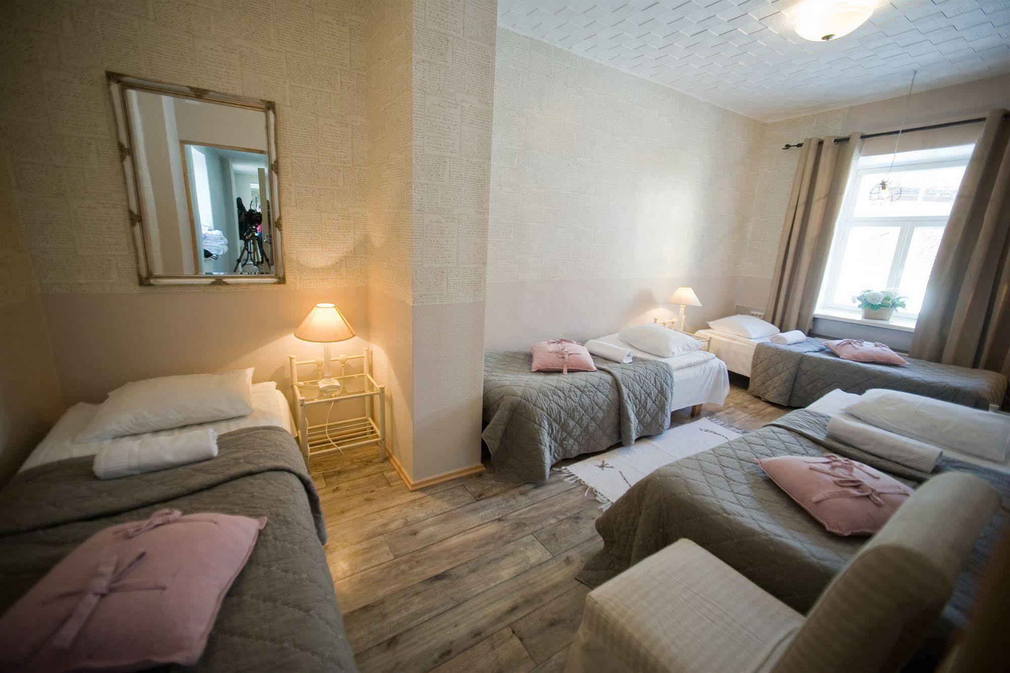 Oldhouse Hostel Tallinn Kültér fotó